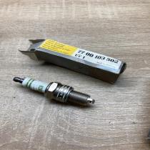 7700103502   Spark plug Renault Megane II