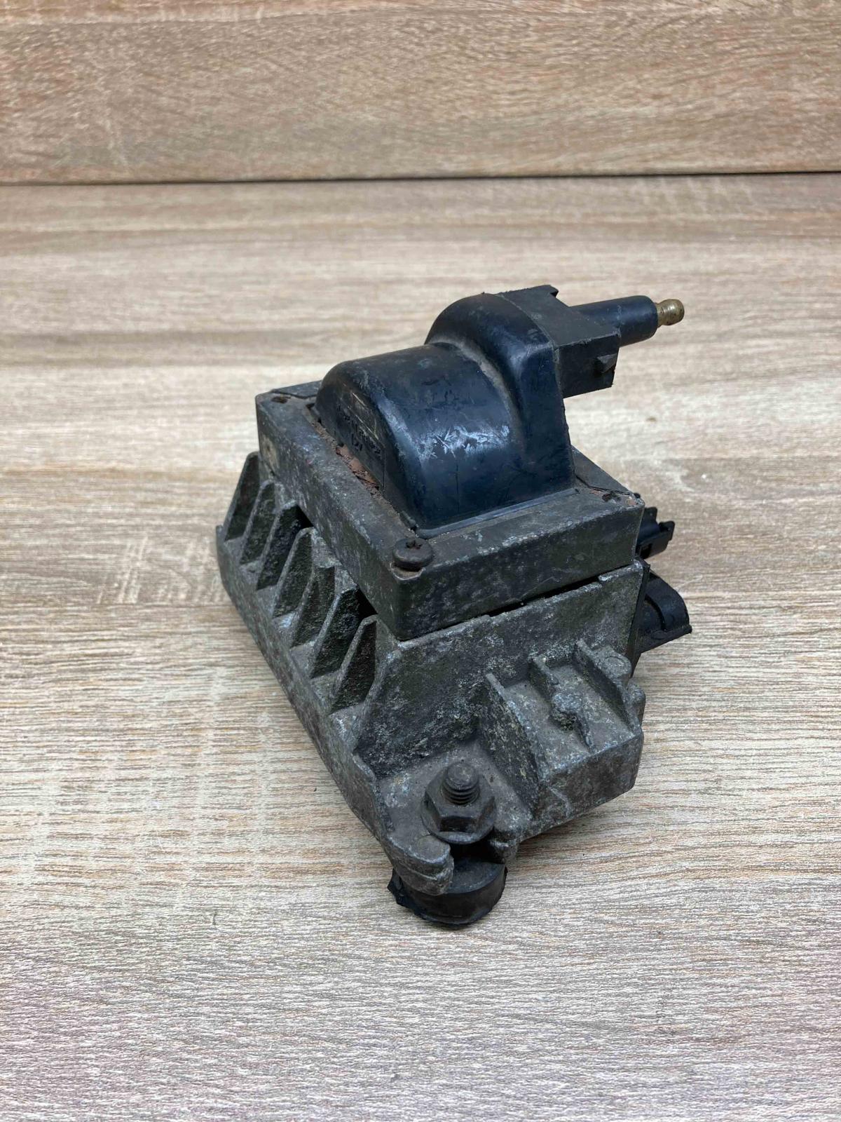 HOM7700732263 7700852093  High voltage ignition coil Renault Safrane