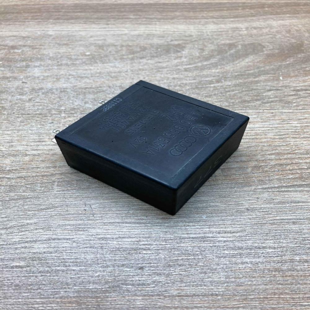 4B0955531A 72WA401  Other relay Skoda Octavia Mk1 (1U)