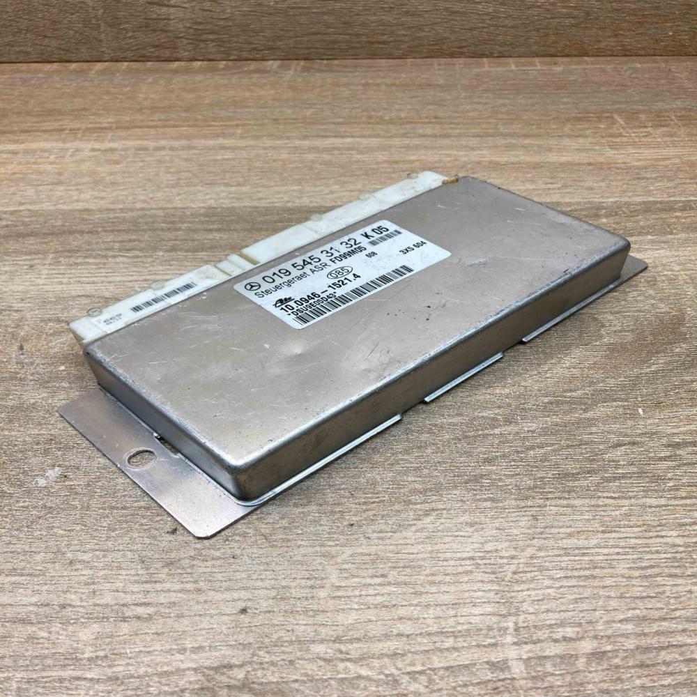 0195453132 100946 15214  ABS control unit/module Mercedes-Benz C W202