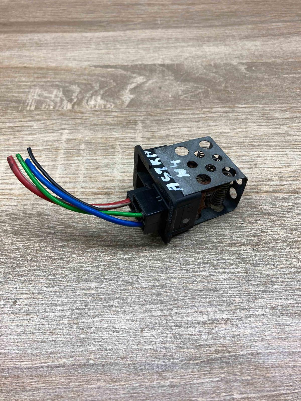 90559834  With Plug Heater blower motor/fan resistor Opel Astra G