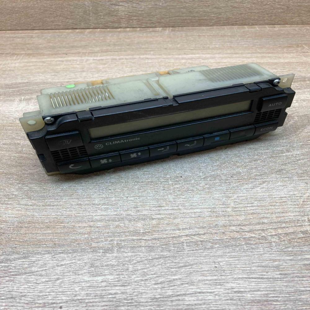 3B1907044A 5HB007617 Used Climate control unit Volkswagen PASSAT B5