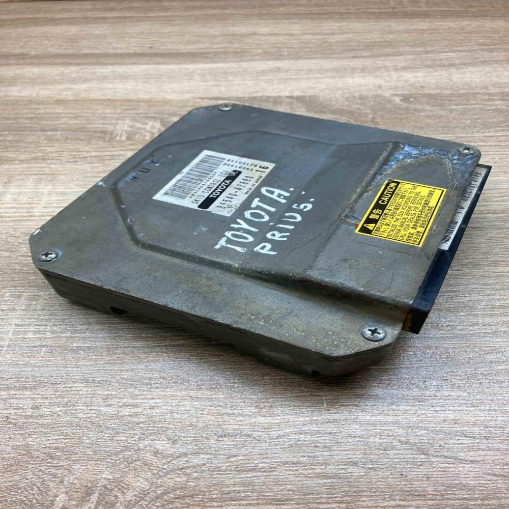 89540 47090 19001900  Engine control unit/module ECU Toyota Prius (XW20)
