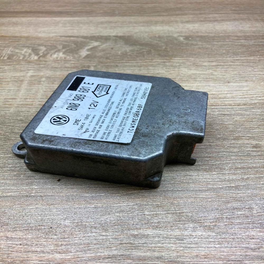 6N0909601E 5WK4104E  Airbag control unit/module Volkswagen Golf III