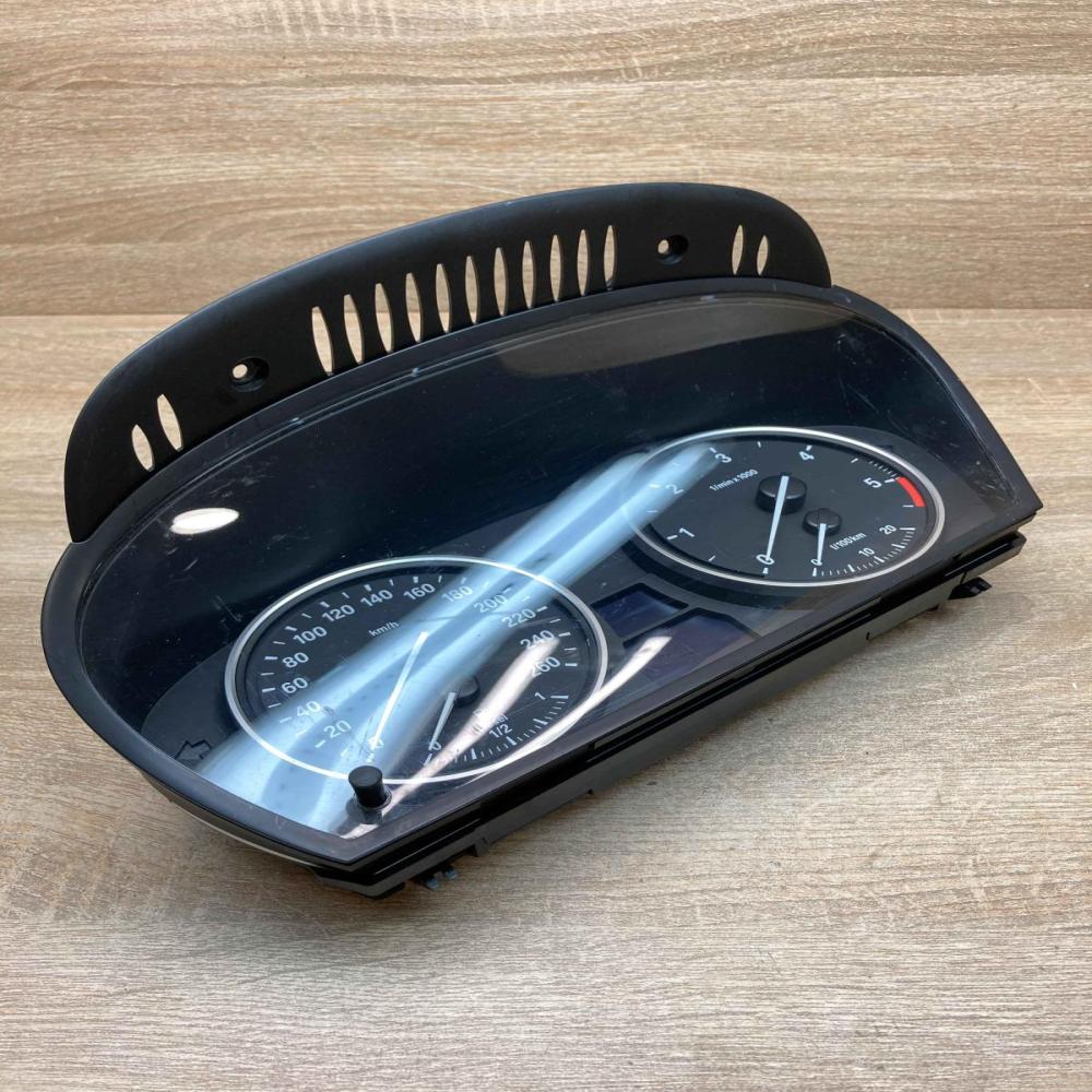 9153755 110080213  Speedometer (instrument cluster) BMW 5 E60 E61