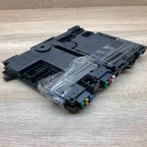 9626460880 S105872000G  Fuse module Peugeot 206