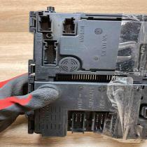 9626460880 S105872000G  Fuse module Peugeot 206