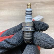 101000051AA 0241235703  Spark plug Volkswagen Golf IV