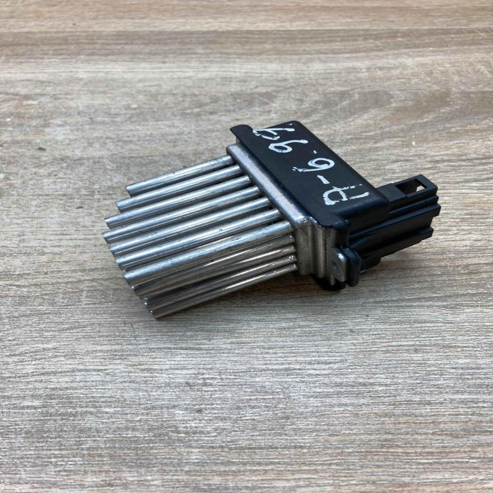 4B0820521   Heater blower motor/fan resistor Audi A6 S6 C5 4B