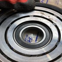 05101316 E300 AKYAA02 30BD40DF2 Air conditioning compressor pulley Ford Transit