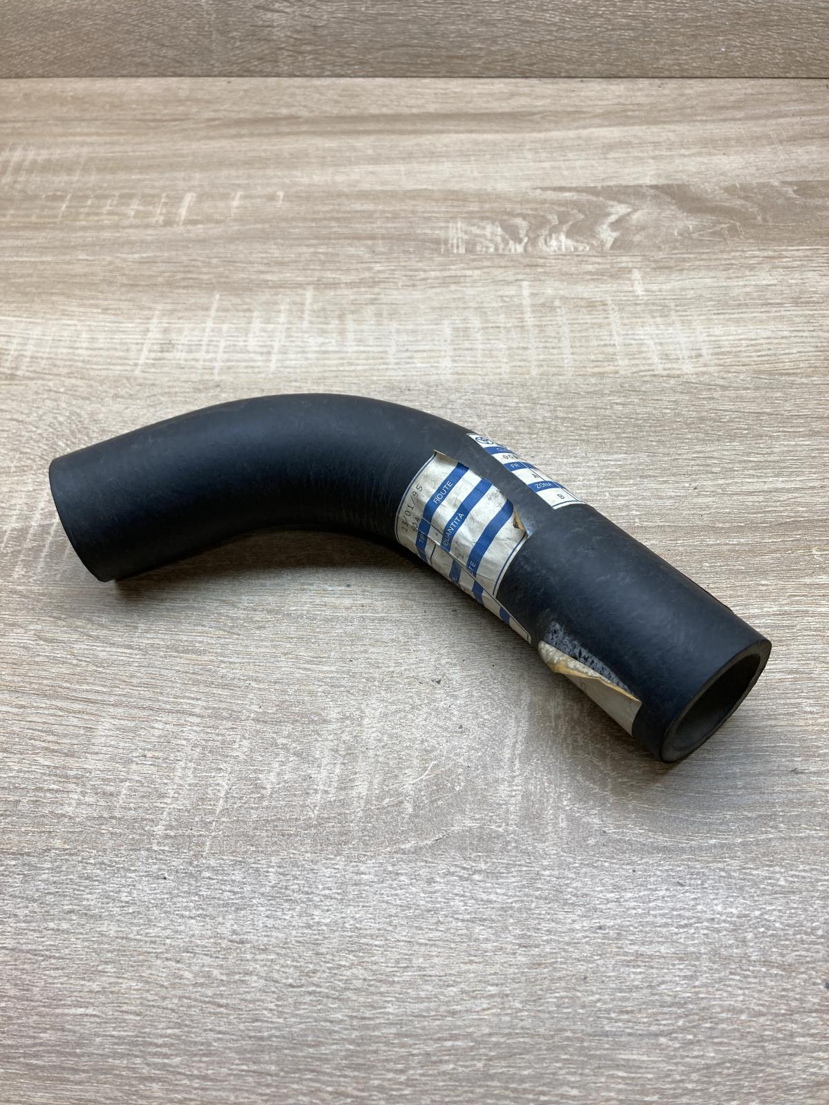 31370 0000 55 370 00000 55  Engine coolant pipe/hose Toyota Corolla Verso E121