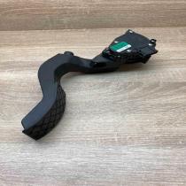 8D1721523E 6PV008375  Accelerator throttle pedal Volkswagen PASSAT B5.5