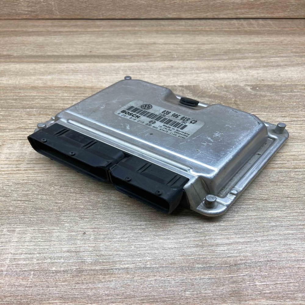 038906019CD 0281010218  Engine control unit/module ECU Volkswagen PASSAT B5.5