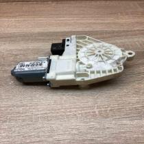 8K0959812   Rear door window regulator motor Audi Q5 SQ5
