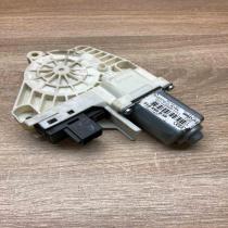 8K0959812   Rear door window regulator motor Audi Q5 SQ5