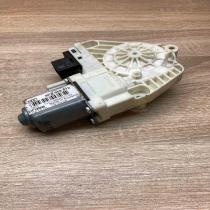 8K0959812   Rear door window regulator motor Audi Q5 SQ5