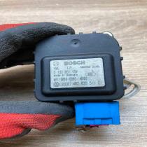 4B2820511C 0132801139 With Plug Air flap motor/actuator Audi A6 S6 C5 4B