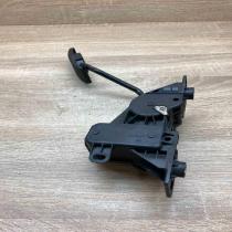 5Y23 0144 APM30 004  Accelerator throttle pedal Mitsubishi Eclipse