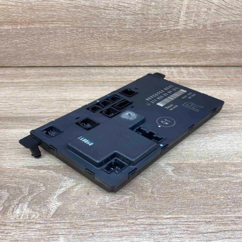 2118208285 Used 00401304 RH Door control unit/module Mercedes-Benz E W211