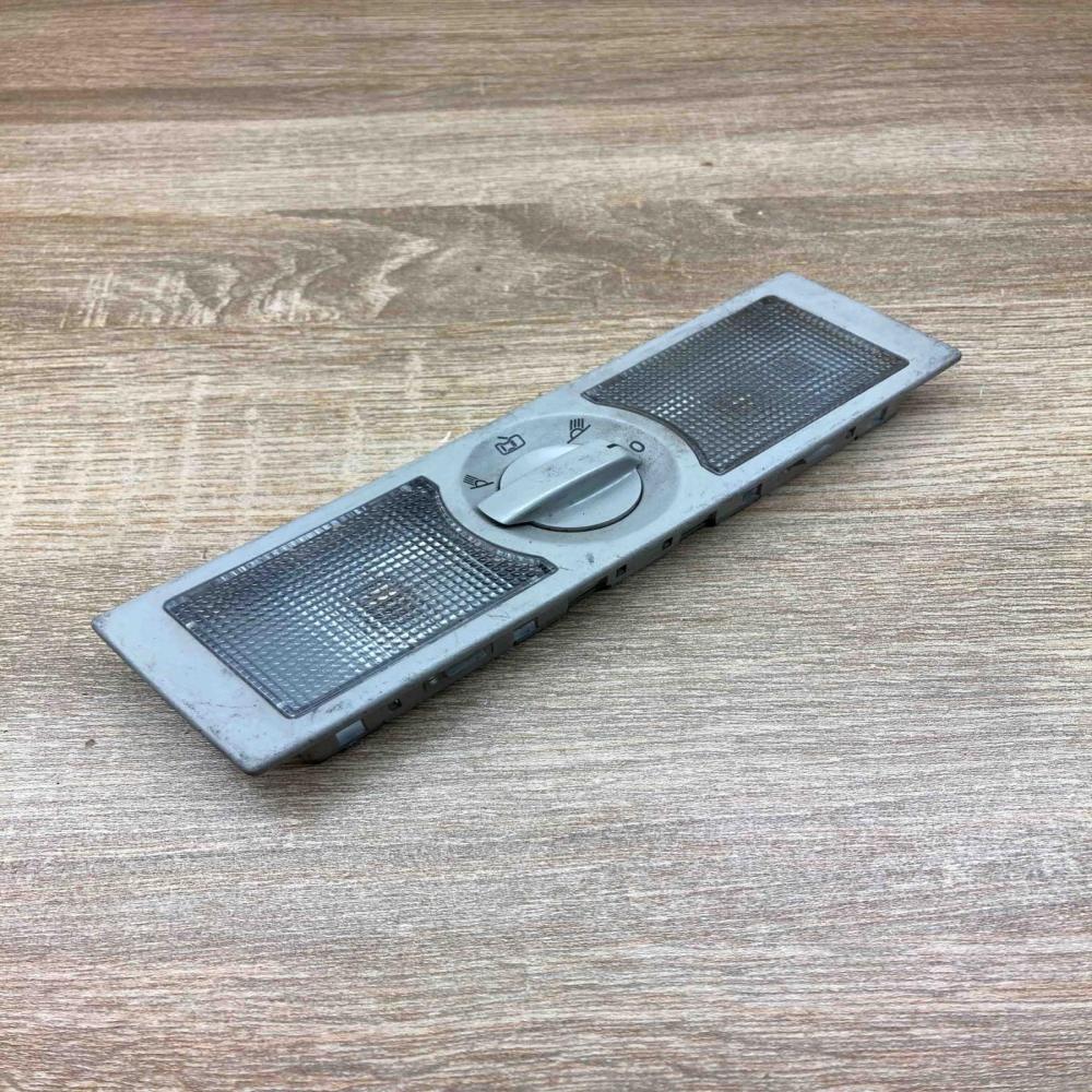 0886400 600947291A  Rear seat light Volkswagen Transporter - Caravelle T5