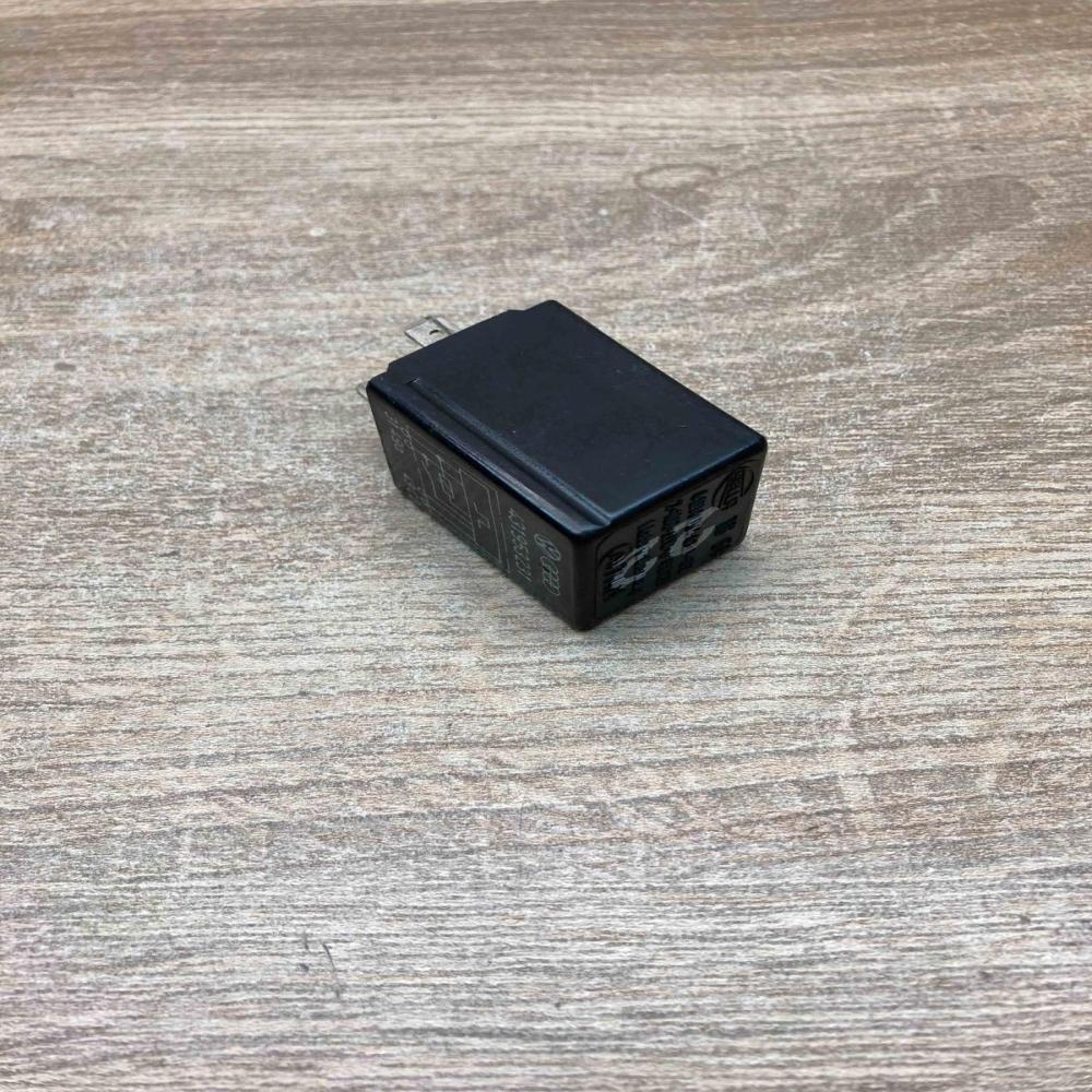 431953231 4DM004420 22 Other relay Audi A6 S6 C5 4B