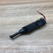 191945515  With Plug Brake pedal sensor switch Volkswagen Golf III
