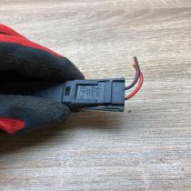 191945515  With Plug Brake pedal sensor switch Volkswagen Golf III