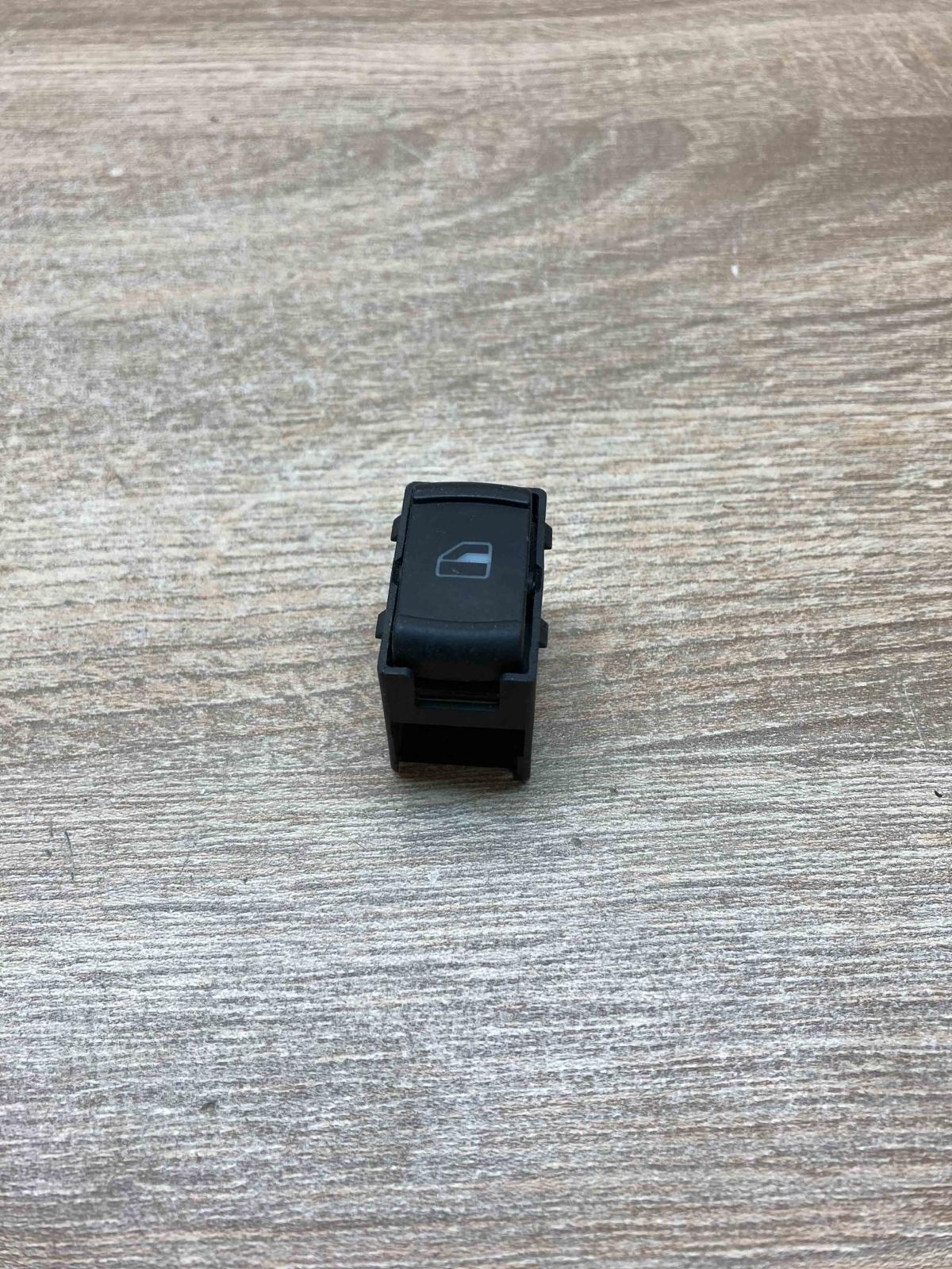 3B0959855B   Electric window control switch Volkswagen Golf IV