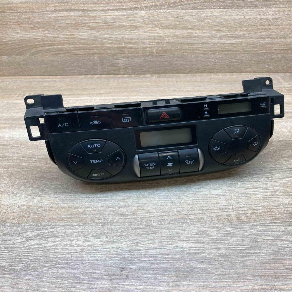 88650 42170 177300 7731  Climate control unit Toyota RAV 4 (XA20)