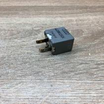 443951253K  214 Other relay Audi 80 90 S2 B4