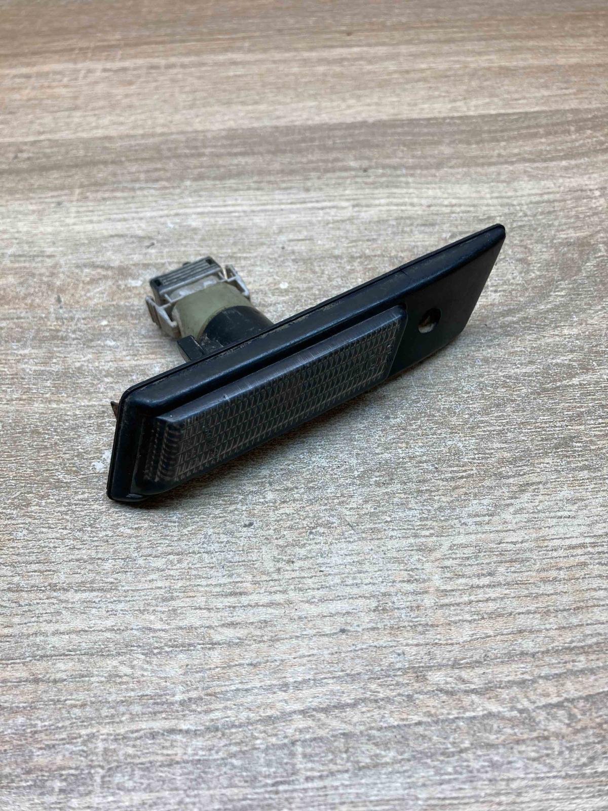 BM002B  With Plug Front fender indicator light BMW 3 E36