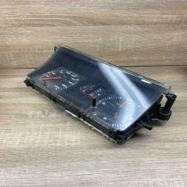 81117331   Speedometer (instrument cluster) Audi 80 90 B2