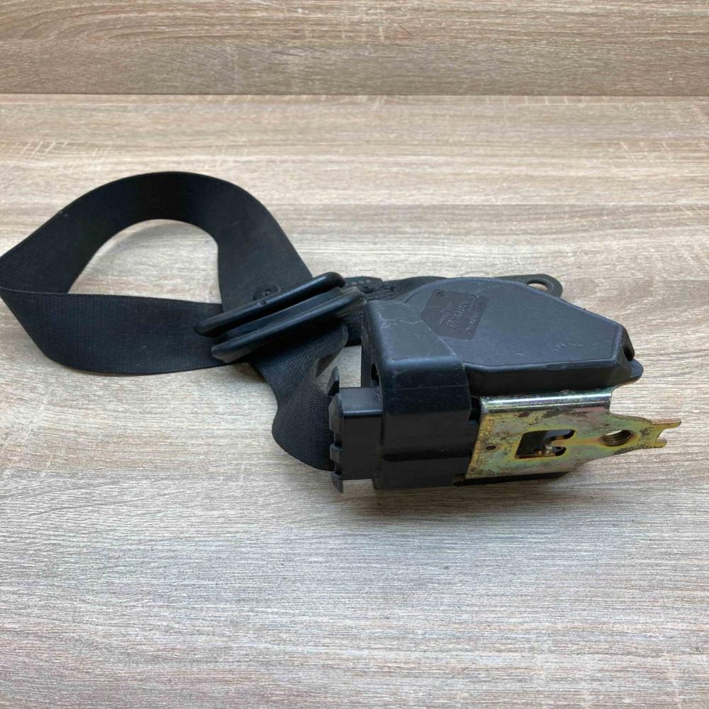 8162704 0707494  Front seatbelt BMW 7 E38