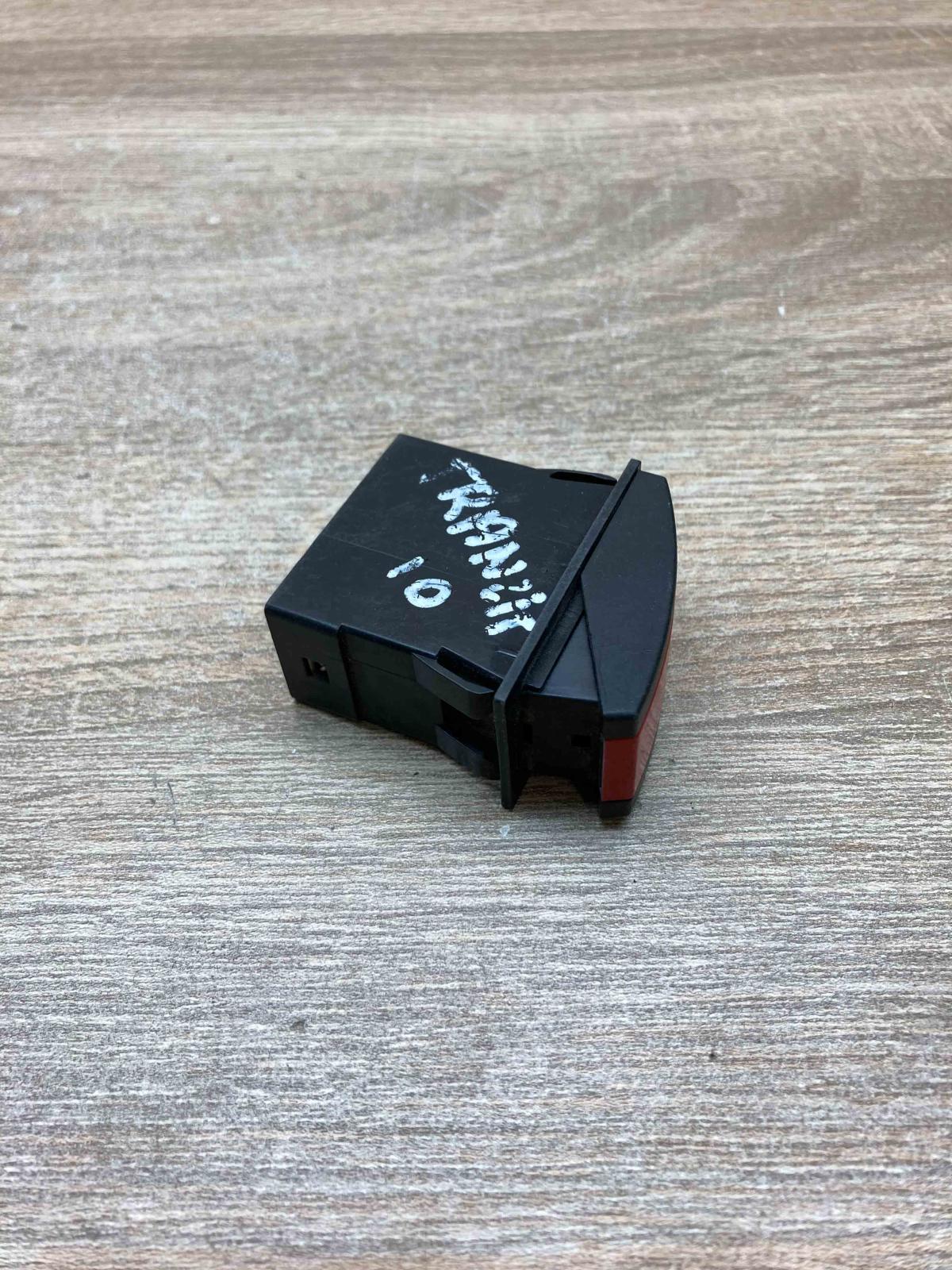 533005   Hazard light switch Ford Transit