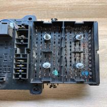 P04707996AF   Fuse module Chrysler Voyager