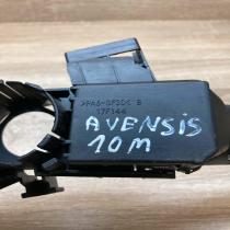 17F373 17F144  Wiper turn signal indicator stalk/switch Toyota Avensis T270