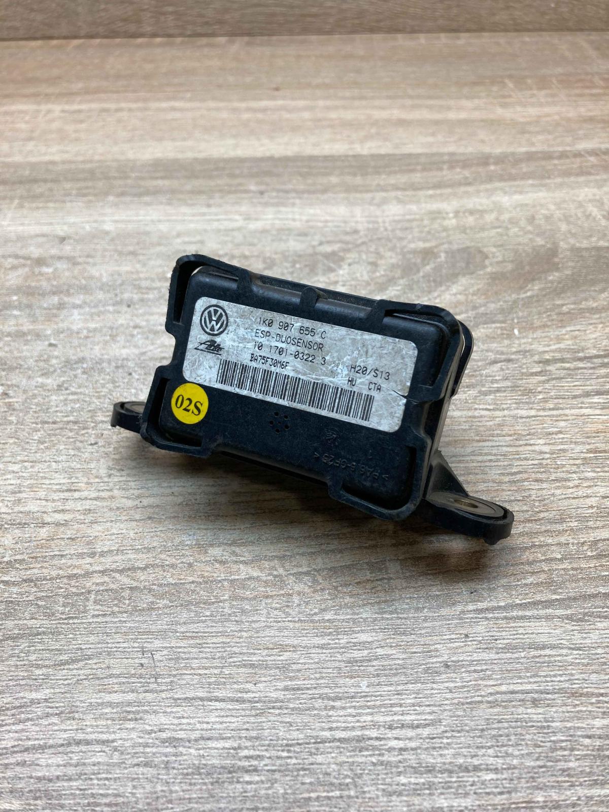 1K0907655C   ESP acceleration yaw rate sensor Volkswagen Touran I