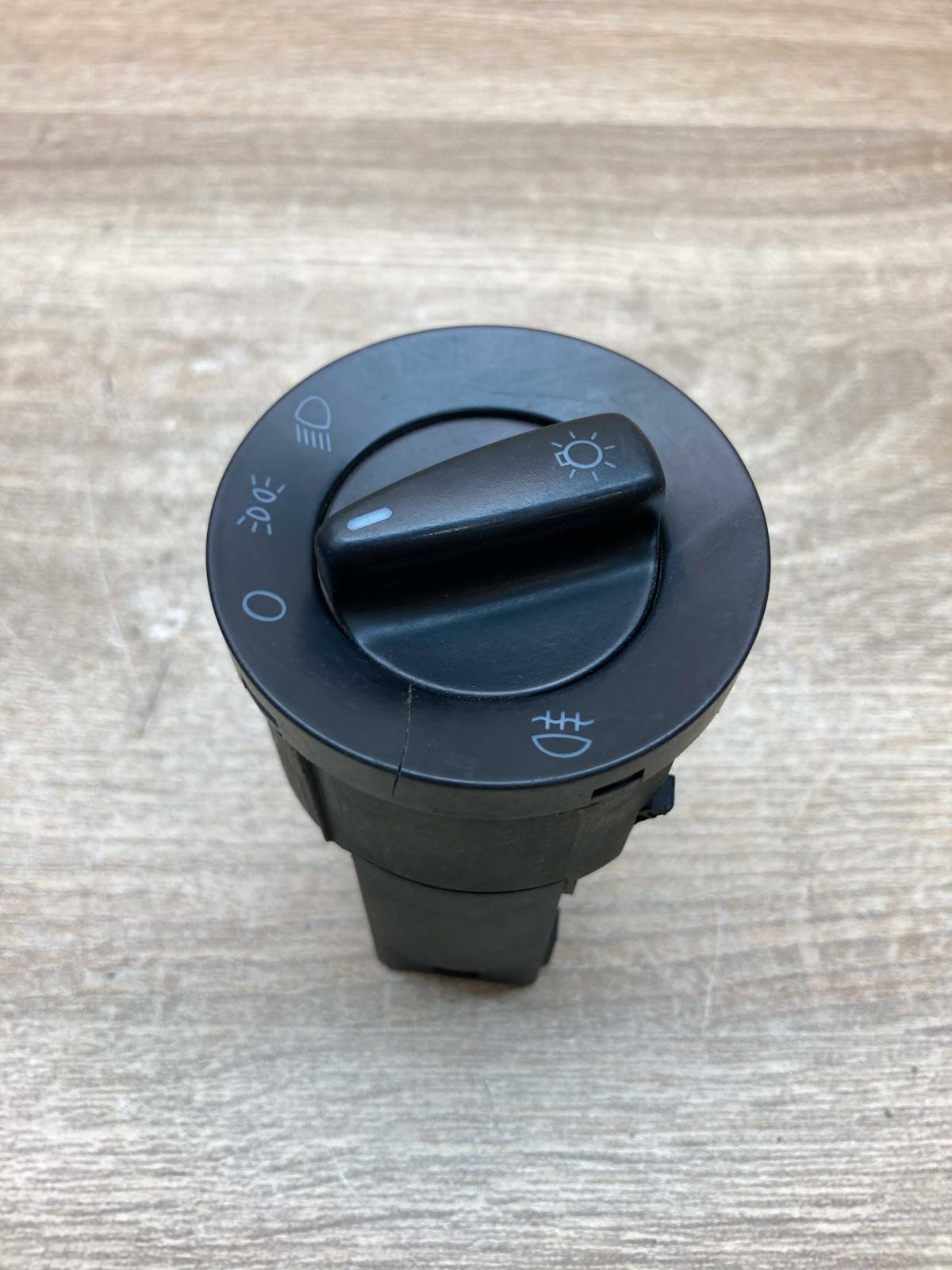 1C0941531   Light switch Volkswagen PASSAT B5.5