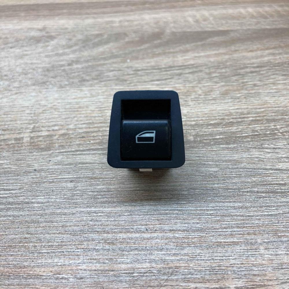 6902174   Electric window control switch BMW 3 E46