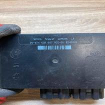 1C0962258J   Comfort/convenience module Volkswagen Golf IV