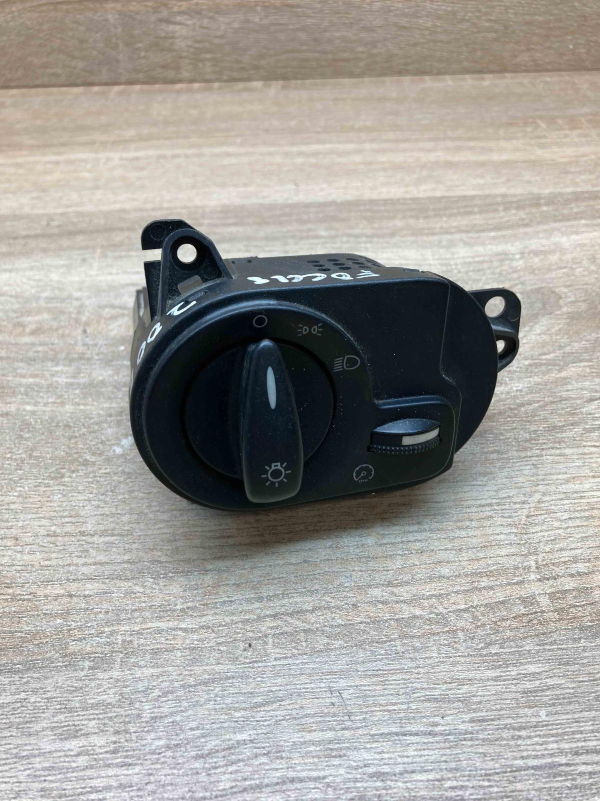 4S4T 13A024 BB   Light switch Ford Focus