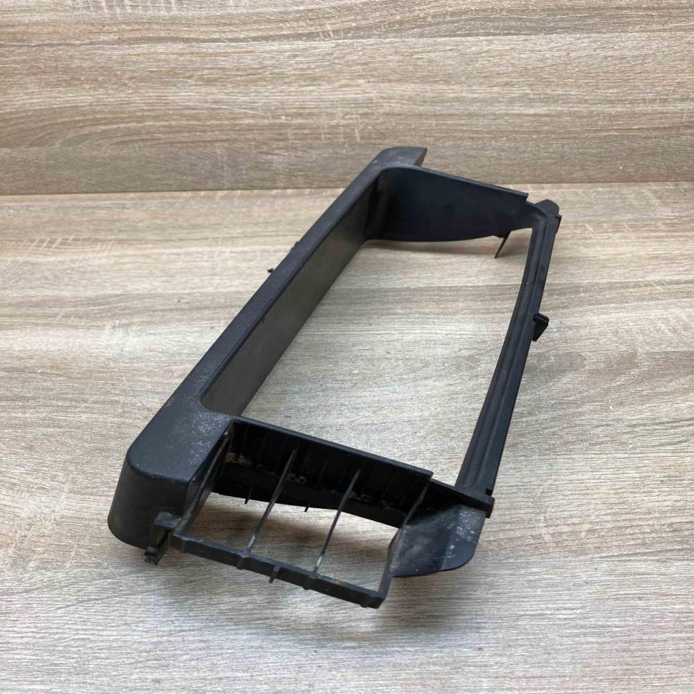 81136021 811919053  Dashboard trim Audi 80 90 B2
