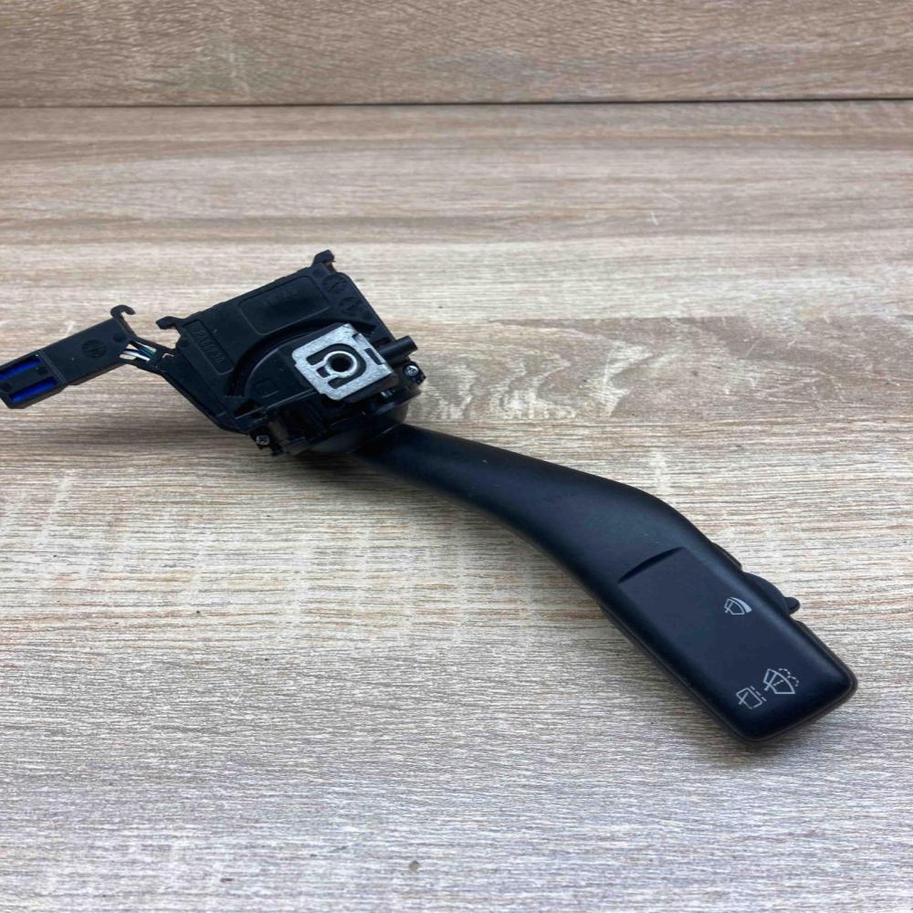 1K0953519   Wiper control stalk Volkswagen Golf V