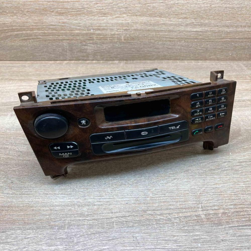 96435880GV JE 3000U  Radio/CD/DVD/GPS head unit Peugeot 607