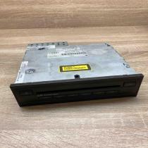 4E0035111A 4E0910111F  CD/DVD changer Audi A6 S6 C6 4F