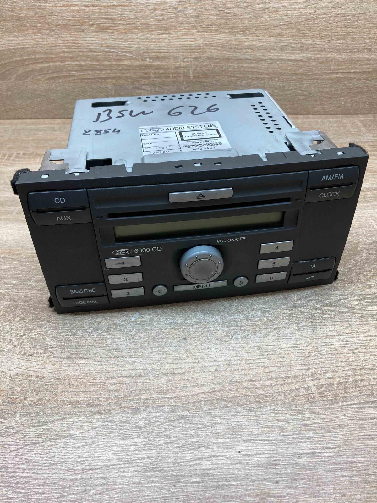6S61 18C815 AF M323407  Radio/CD/DVD/GPS head unit Ford Focus