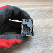 9162960   Headlight level height control switch Volvo V70