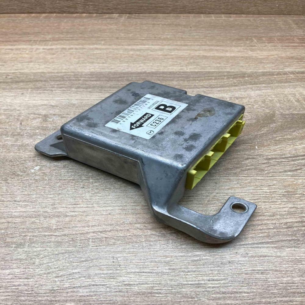 W2T80274 C236  Airbag control unit/module Mazda 6