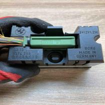 1374288  With Plug Clock BMW 5 E34