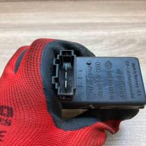 4B0820521 5DS006467 Used Heater blower motor/fan resistor Audi A6 S6 C5 4B